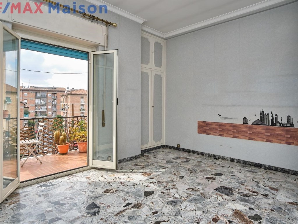 Appartamento in vendita a Roma via Giuseppe Berneri