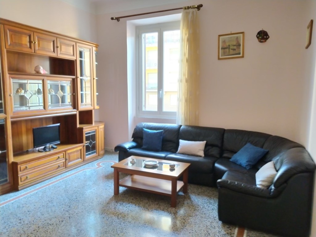 Appartamento in vendita a Savona piazza della Consolazione,