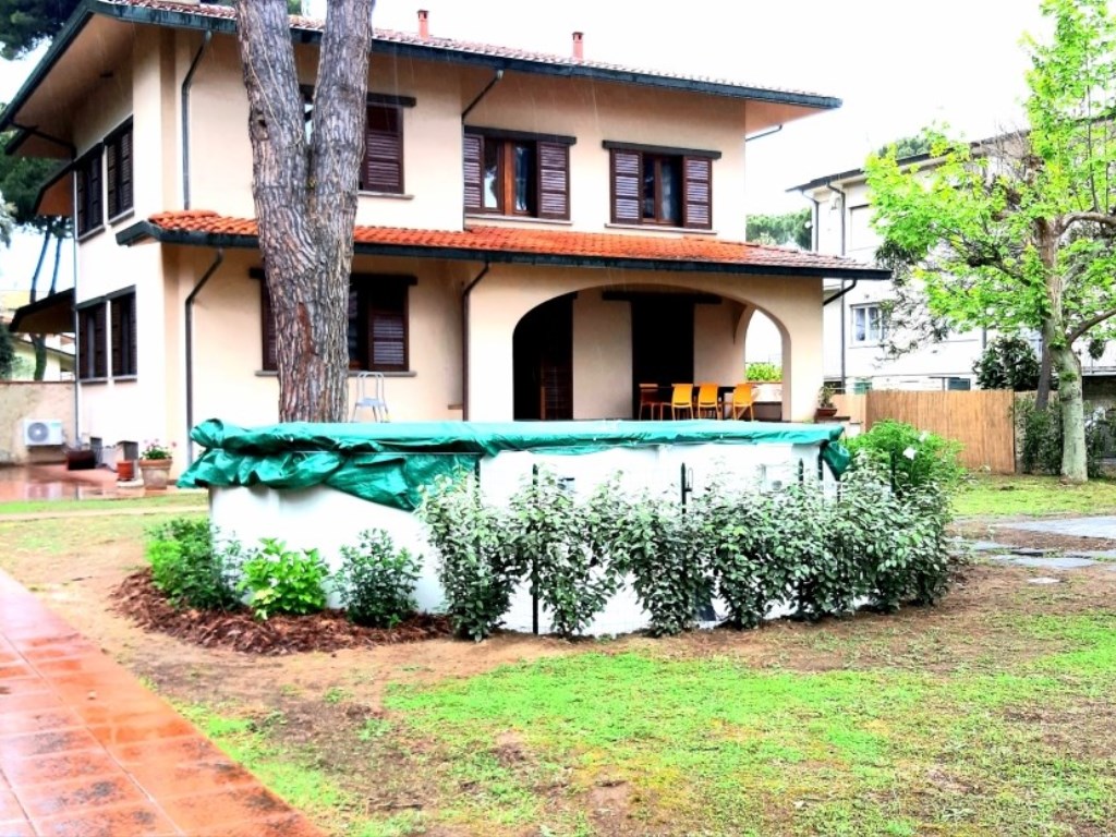 Villa in affitto a Camaiore