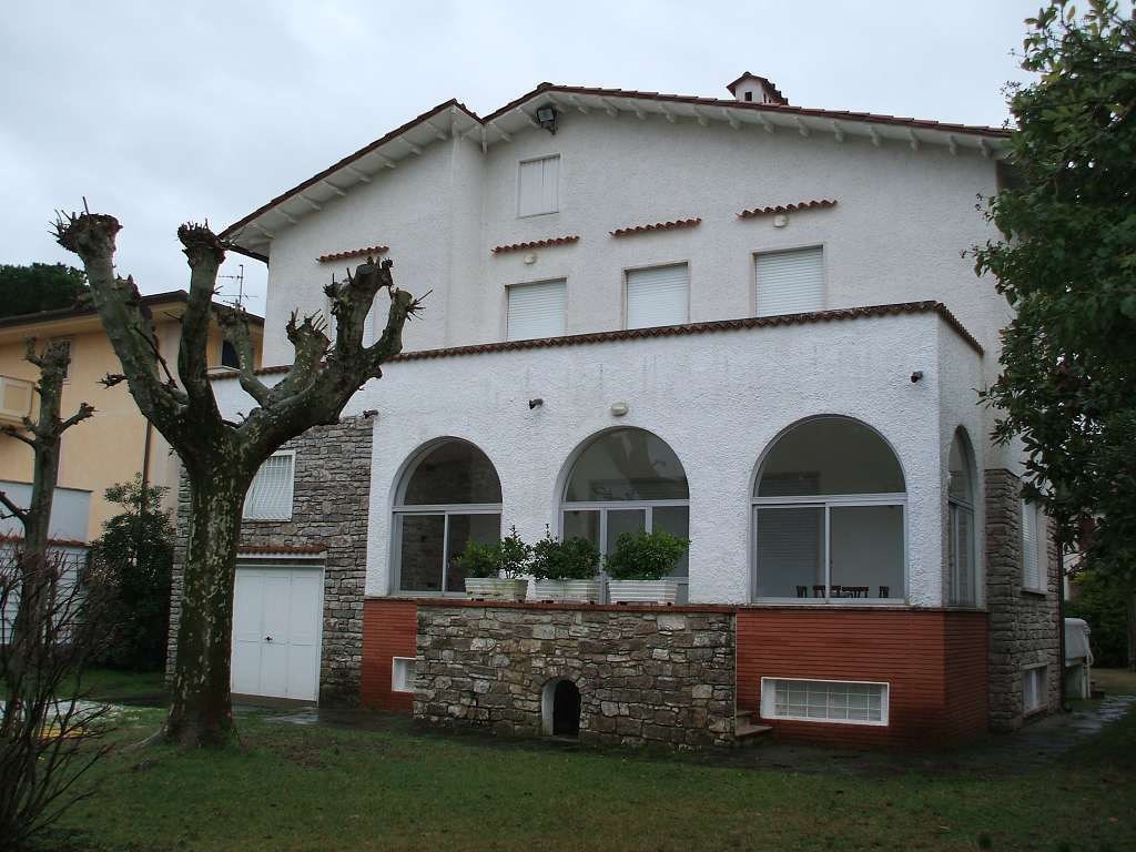 Villa in affitto a Camaiore