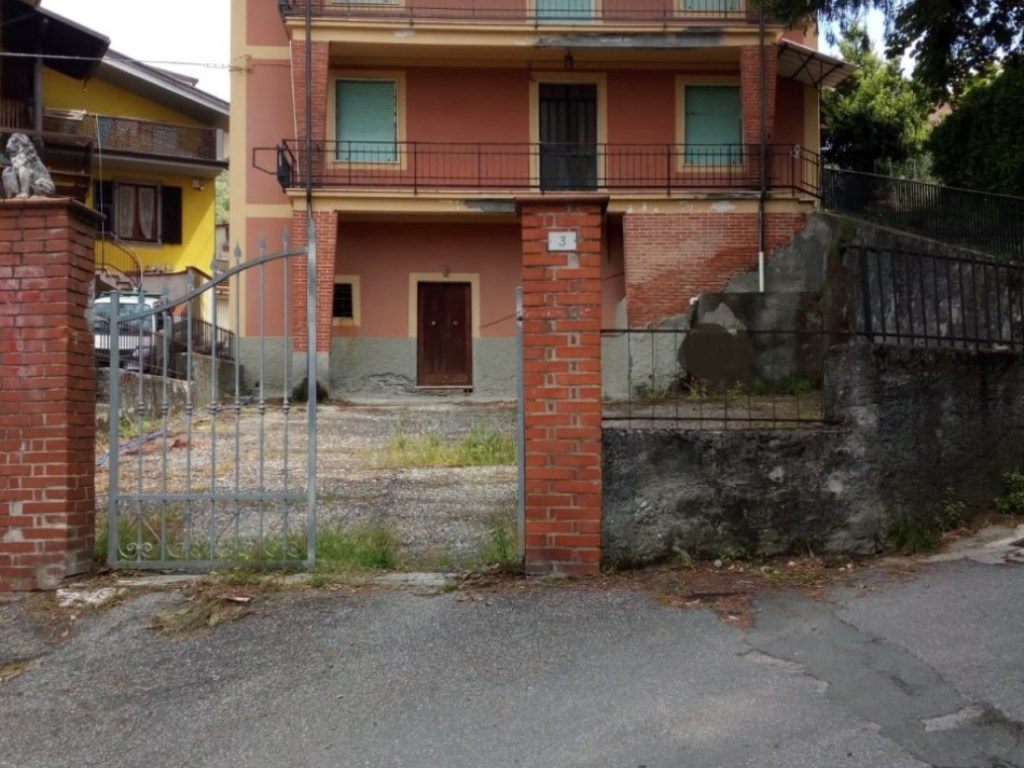 Porzione di Casa in vendita a Sarzana