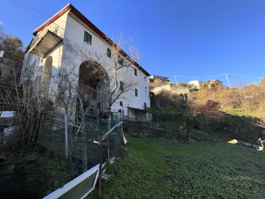 Casa Semindipendente in vendita a Calice al Cornoviglio