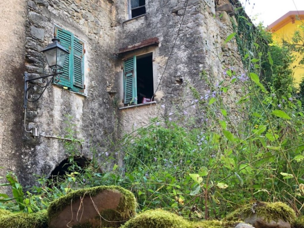 Casa Semindipendente in vendita a Riccò del Golfo di Spezia