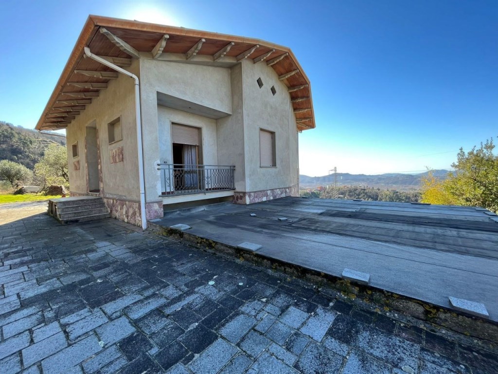 Villa in vendita a Santo Stefano di Magra
