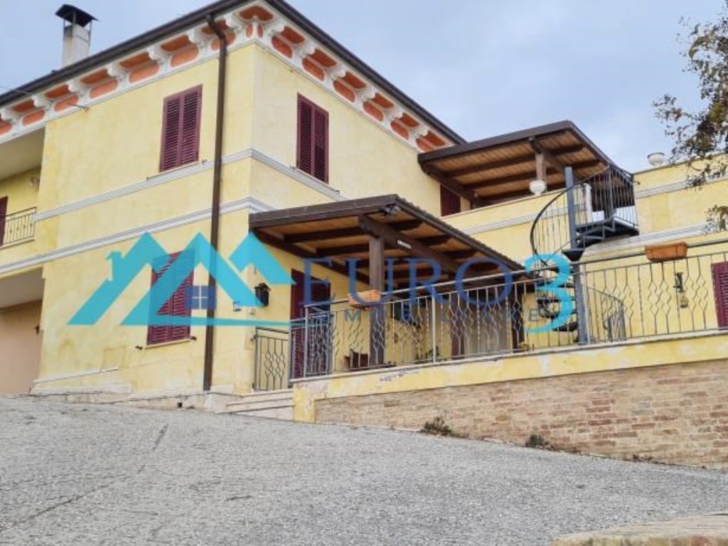 Villa a Schiera in vendita a Monsampolo del Tronto