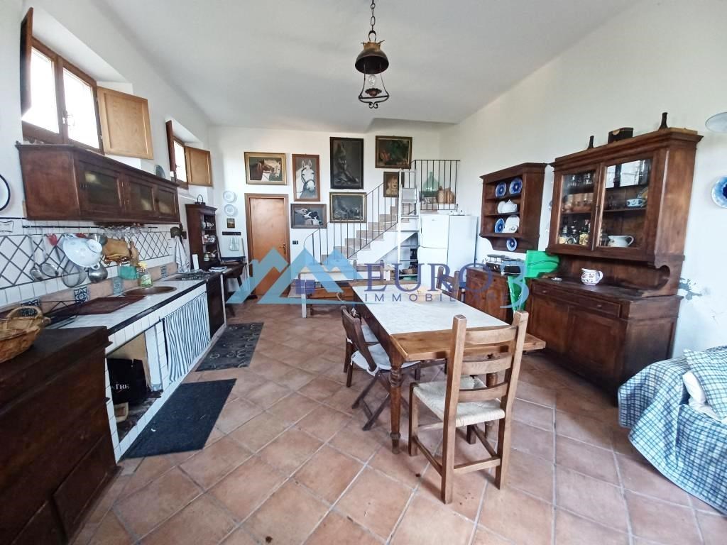 Casa Indipendente in vendita ad Ascoli Piceno