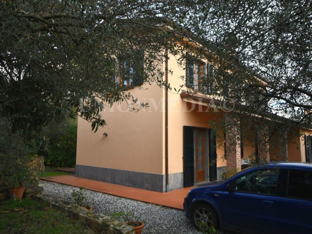 Villa in vendita a Fosdinovo via caniparola,