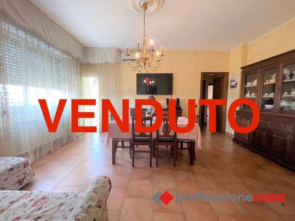 Appartamento in vendita a Cesano Boscone cesano Boscone Francesco Petrarca,14