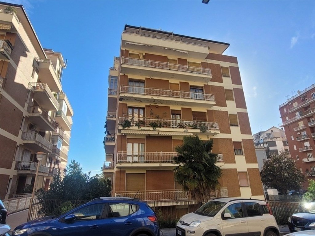 Appartamento in vendita a Chieti via Martiri Lancianesi, 3