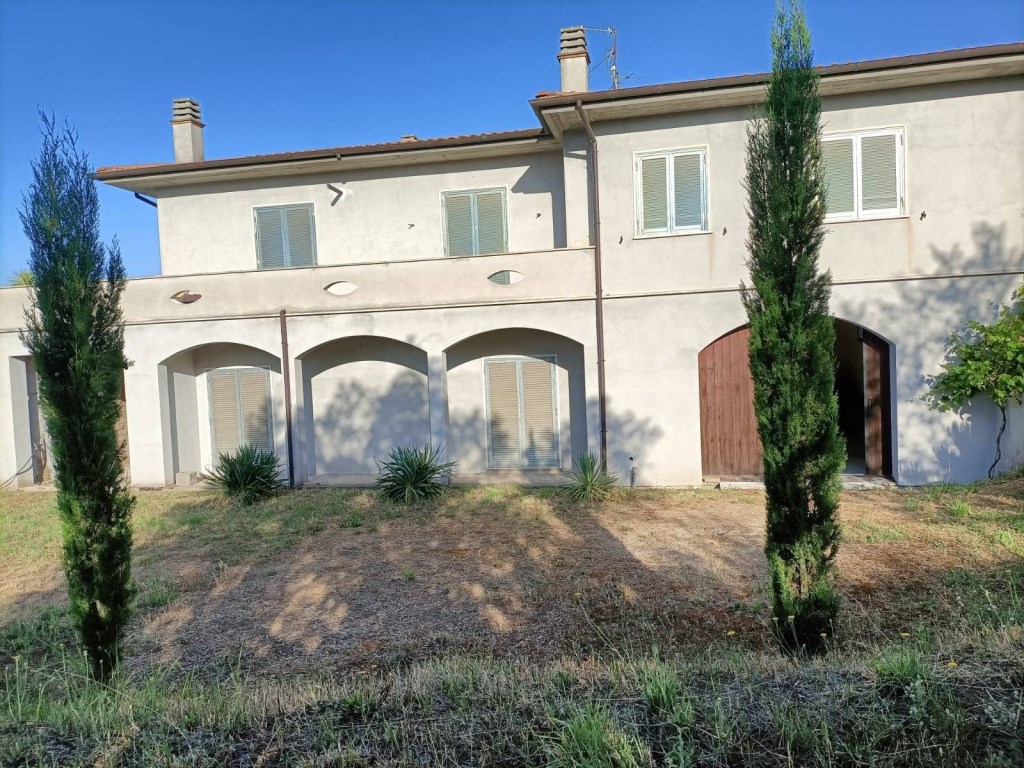 Villa in vendita a Montefiascone