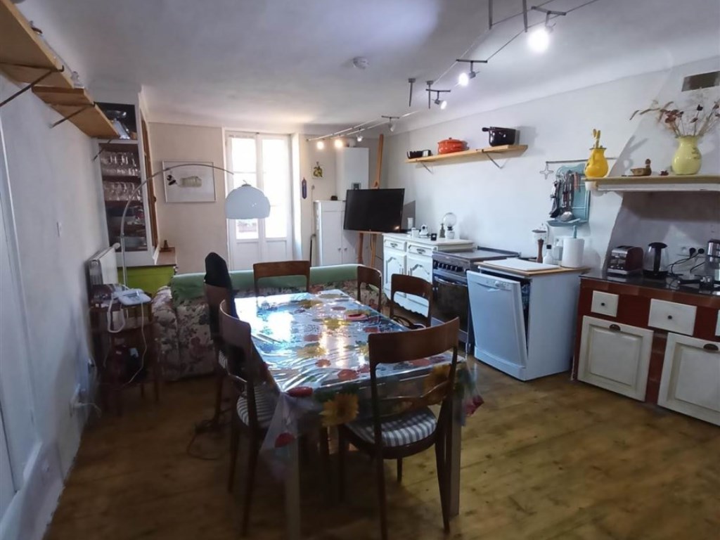 Appartamento in vendita a Castel Vittorio via roma