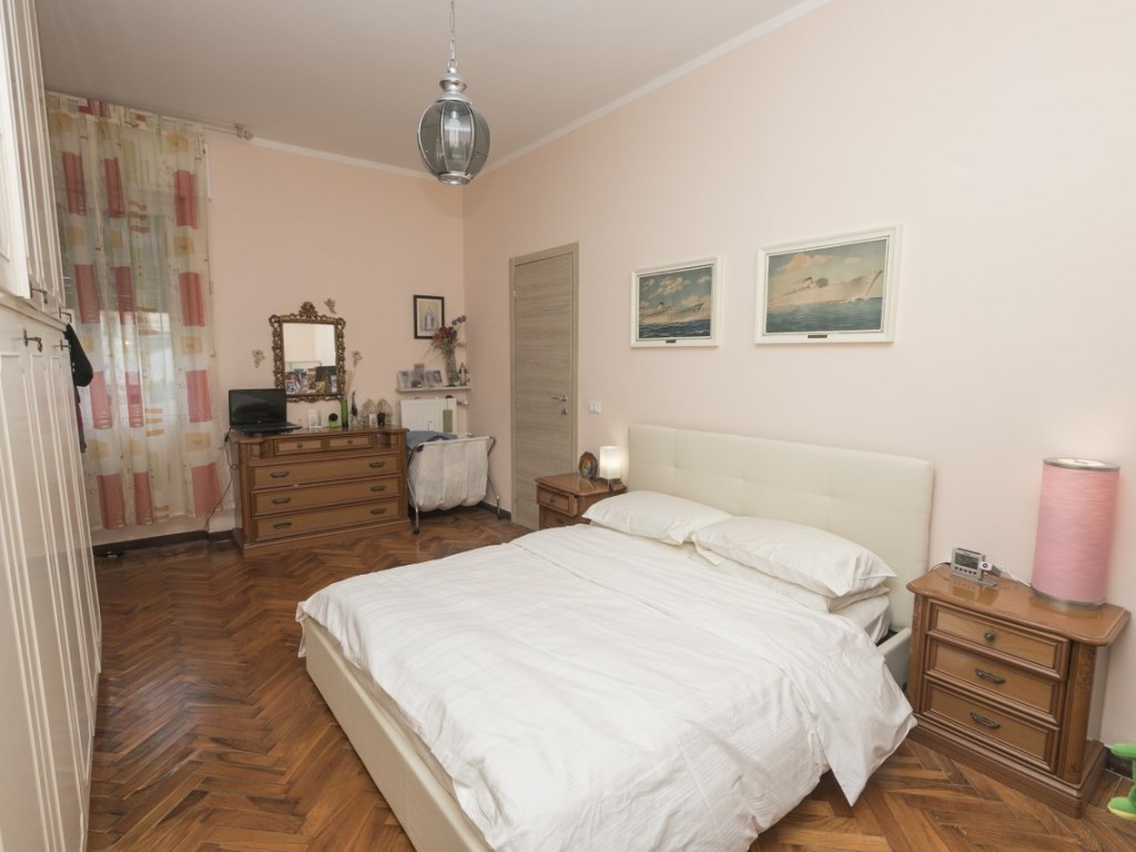 Appartamento in vendita a Genova via Venezia , 12