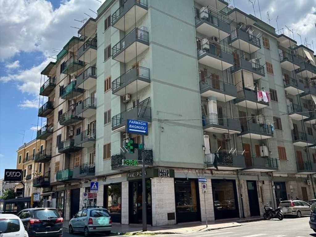 Appartamento in vendita a Taranto via fiume 3
