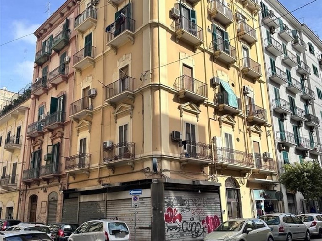 Appartamento in vendita a Taranto via oberdan 109