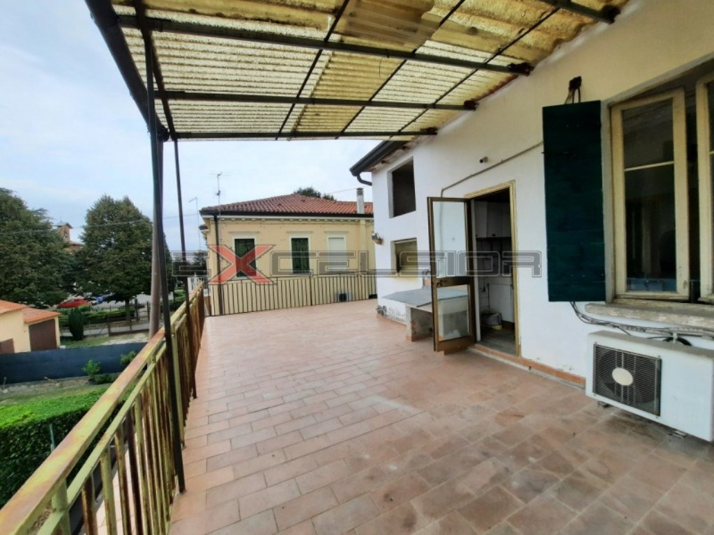 Palazzo in vendita a Cona via g. Matteotti 20 bis