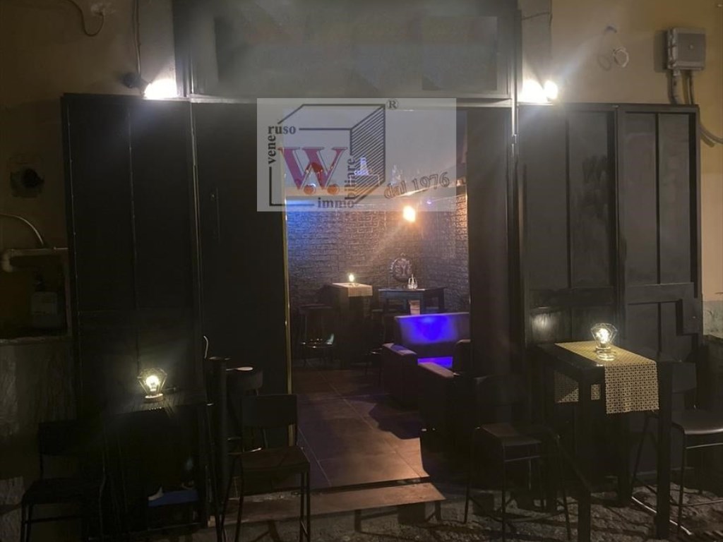 Bar in vendita a Napoli vico Belledonne