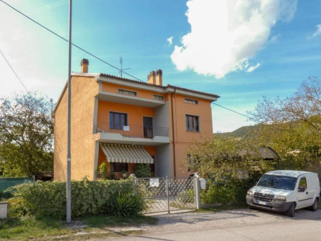 Appartamento in vendita ad Acqualagna via Sonnino