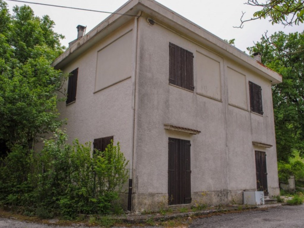 Appartamento in vendita a Serra Sant'Abbondio serra Sant'Abbondio