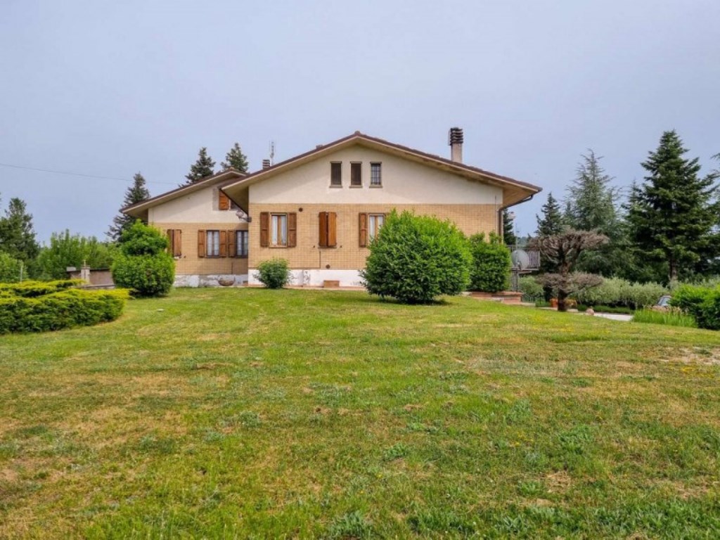 Porzione di Casa in vendita a Urbino strada provinciale delle Cesane 109