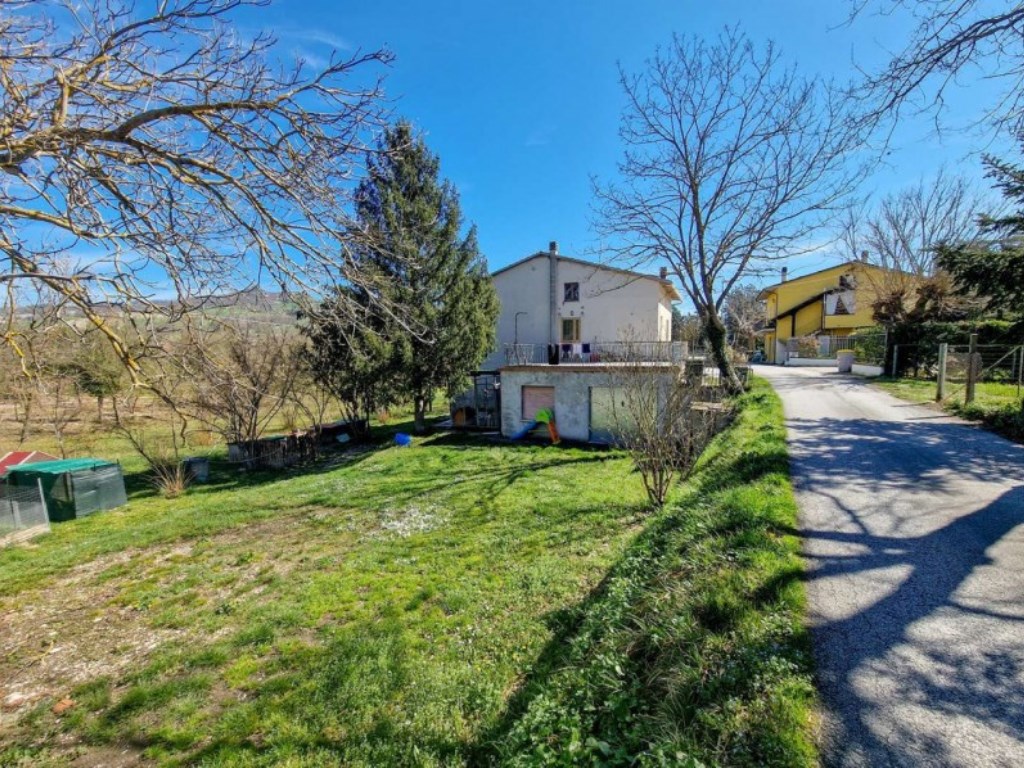 Casa Indipendente in vendita ad Acqualagna via Bellaria