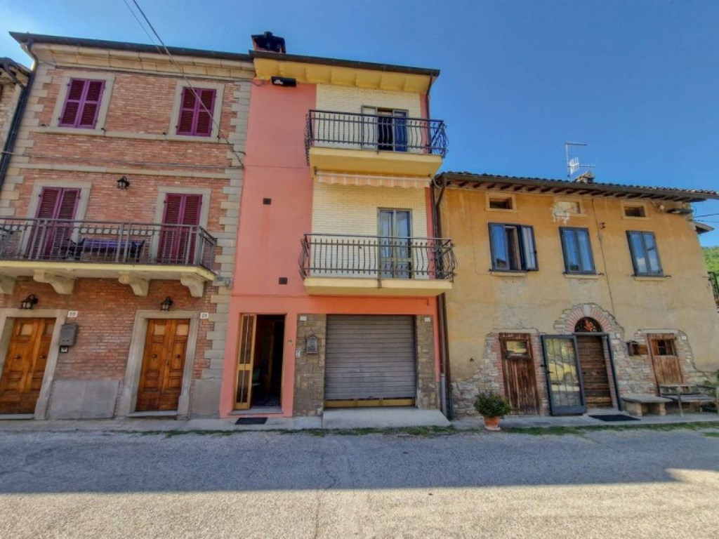 Appartamento in vendita a Borgo Pace piazza del Pino