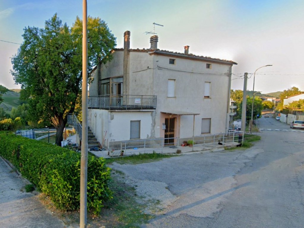Porzione di Casa in vendita a Piandimeleto via Ladavac