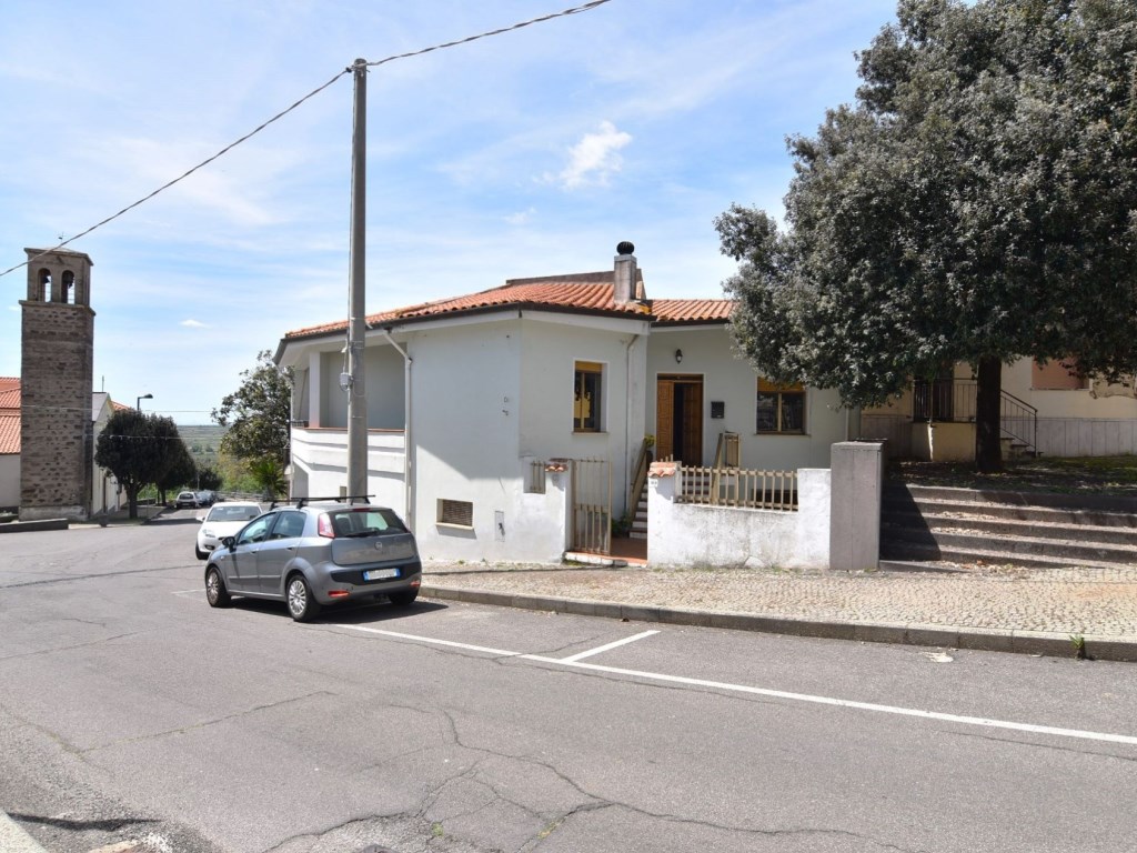 Casa Indipendente in vendita a Birori via s. andrea 58