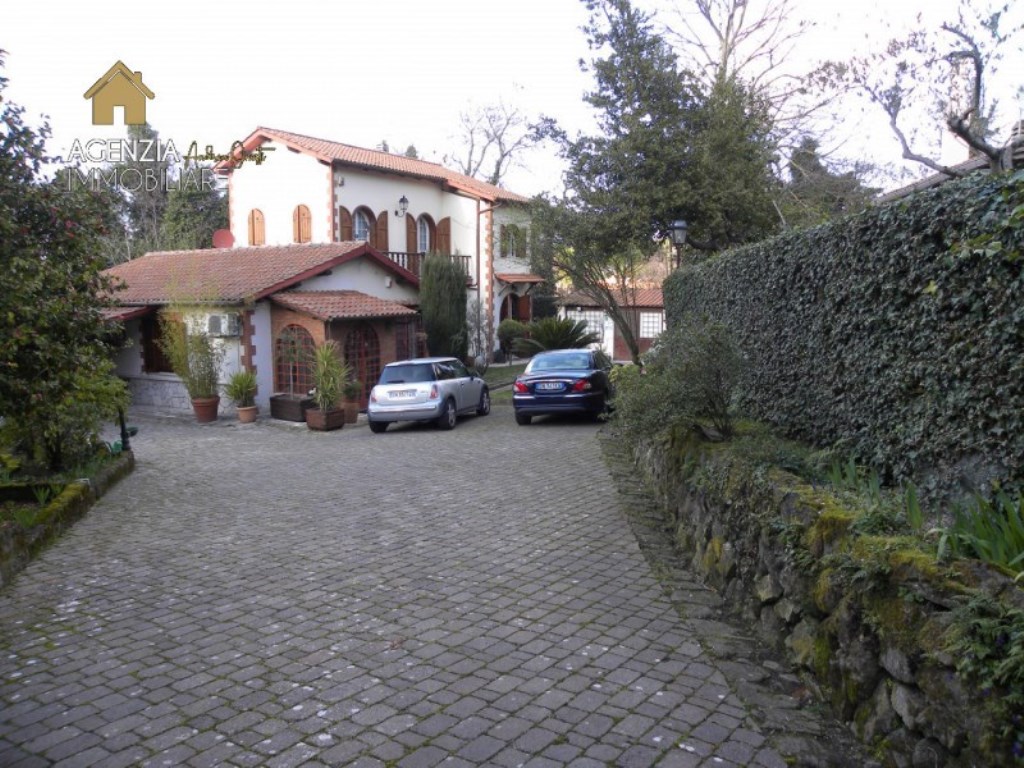 Villa in vendita a Rocca di Papa via frascati 191
