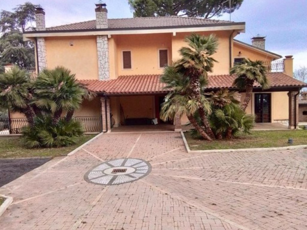 Villa in vendita a Monte Compatri