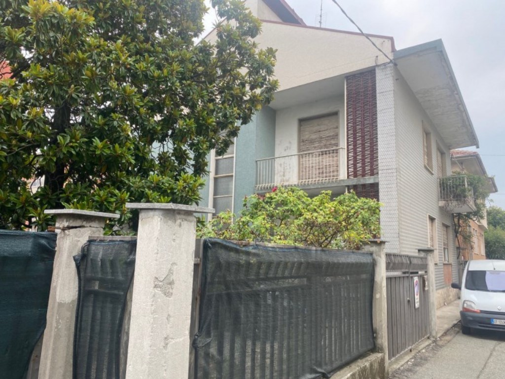 Porzione di Casa in vendita a Settimo Torinese settimo torinese via della repubblica