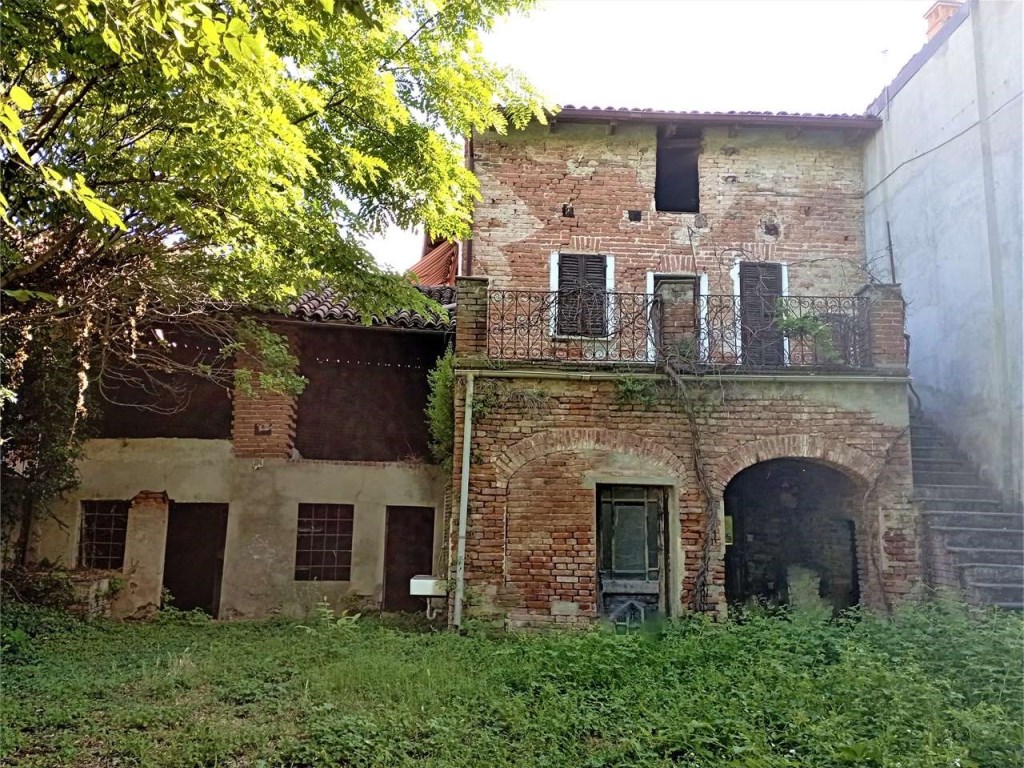 Villa in vendita a Lu e Cuccaro Monferrato via Rostia 12
