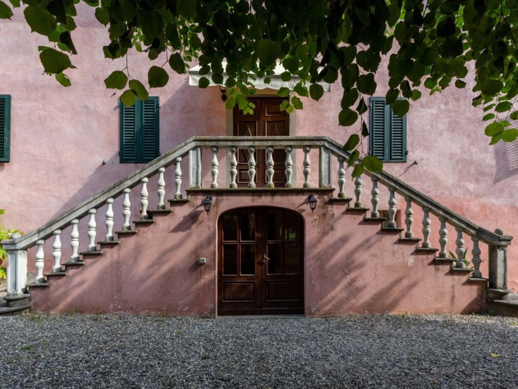 Villa in vendita a Lucca via della Cella,