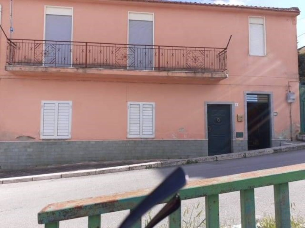 Casa Indipendente in vendita a San Cataldo via rossini 17