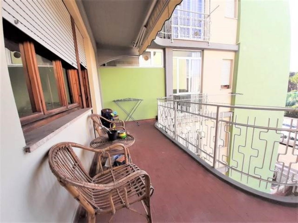 Appartamento in affitto a Follonica via Calabria n:14