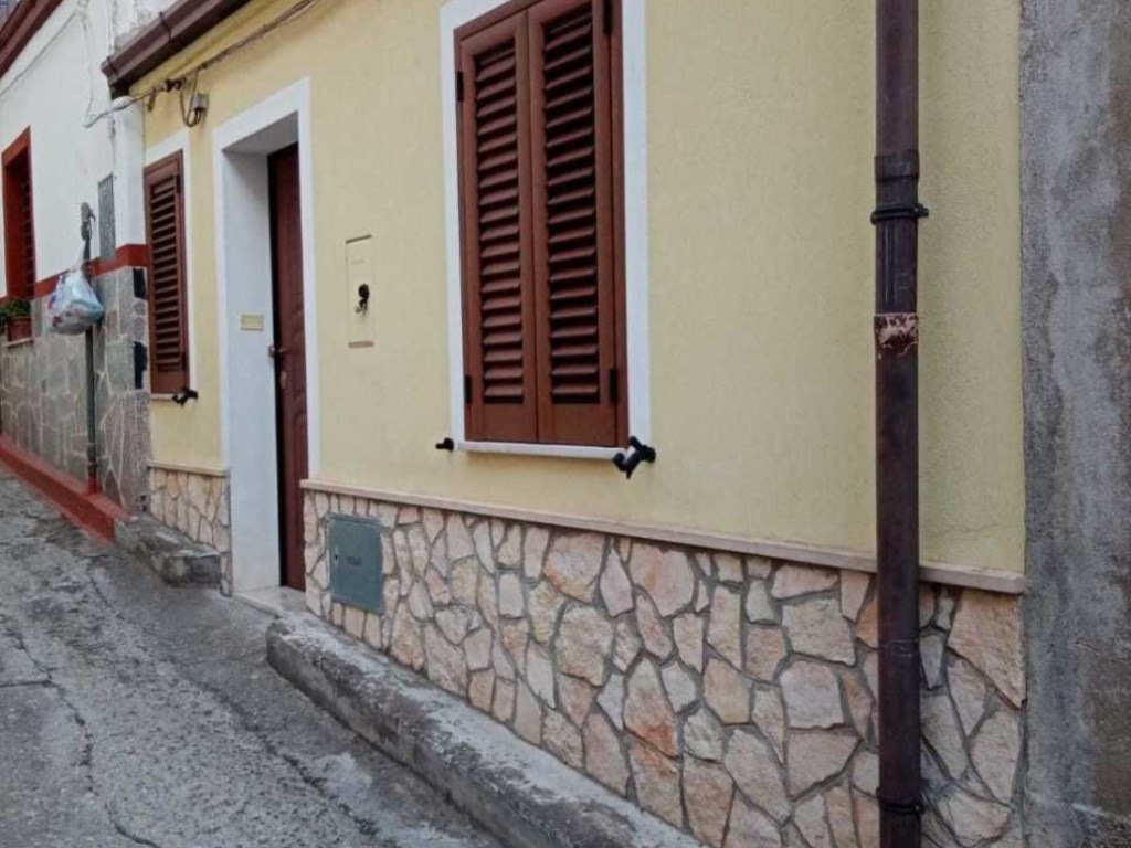 Porzione di Casa in vendita a Spezzano Albanese