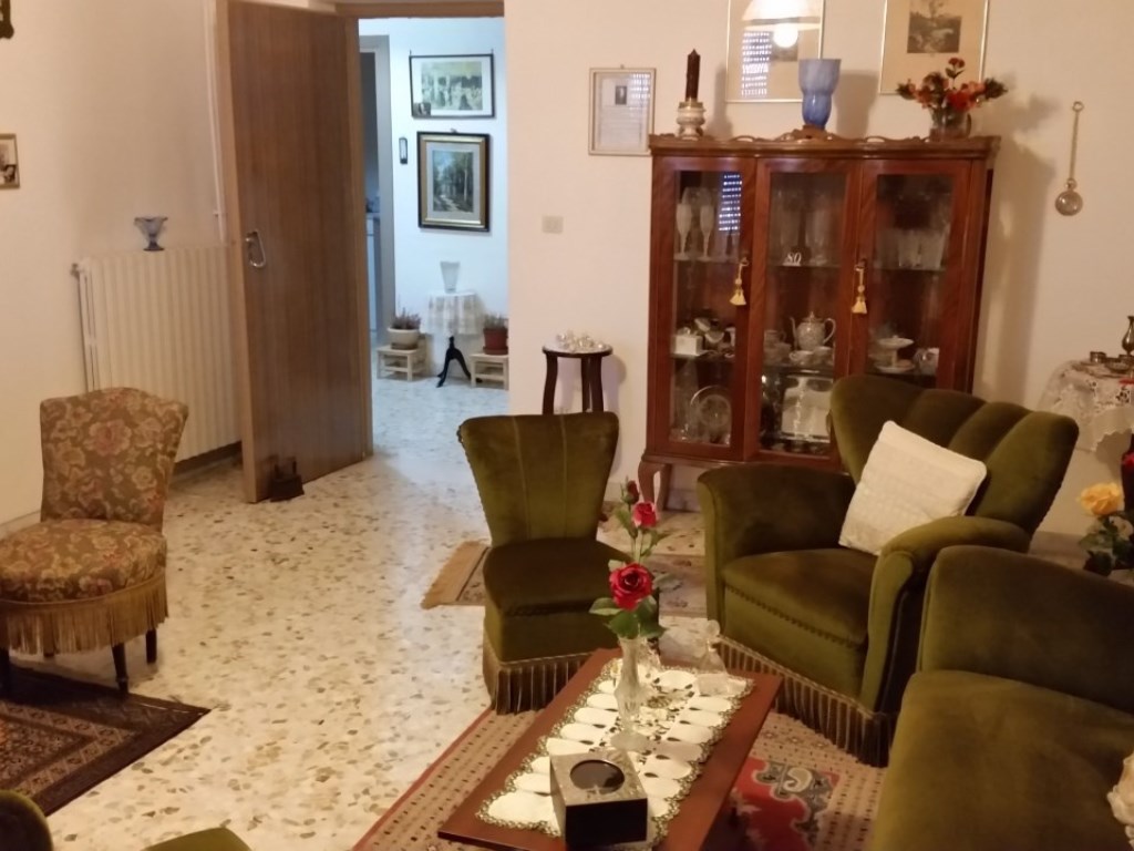 Appartamento in vendita a Cassano all'Ionio vico I Terme, 8