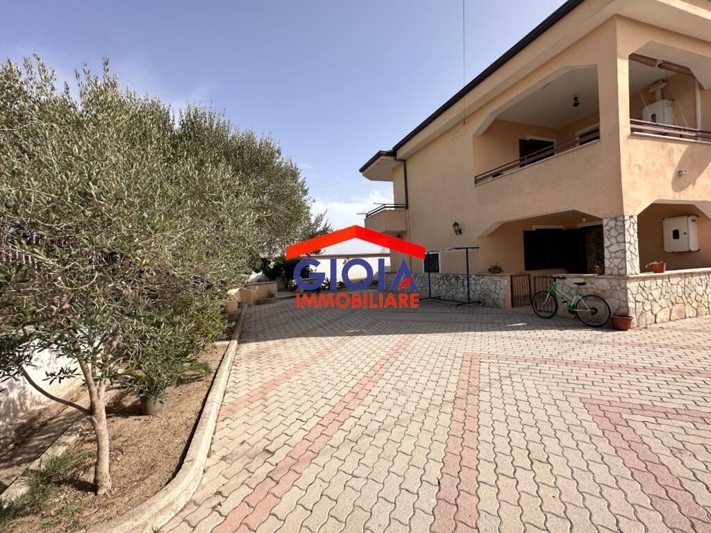 Villa in vendita a Cancello ed Arnone via roma 43