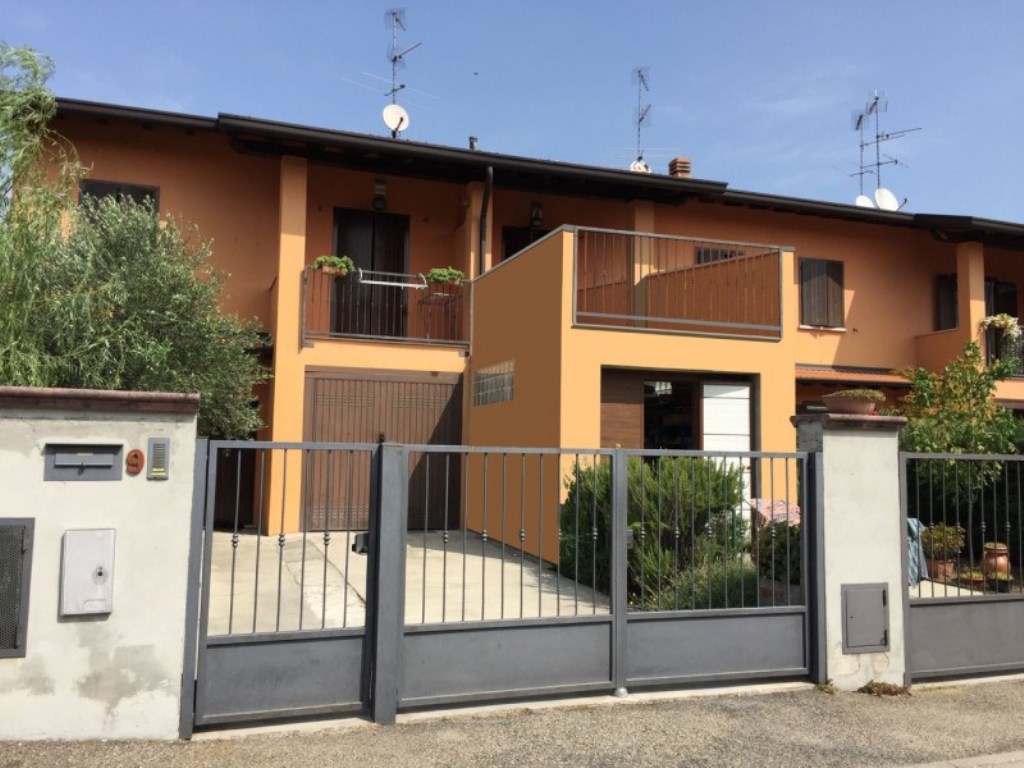 Casa a Schiera in vendita a Carbonara al Ticino via angelo gorini