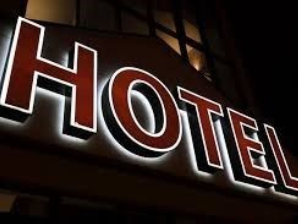 Hotel/Albergo in vendita a Godiasco Salice Terme