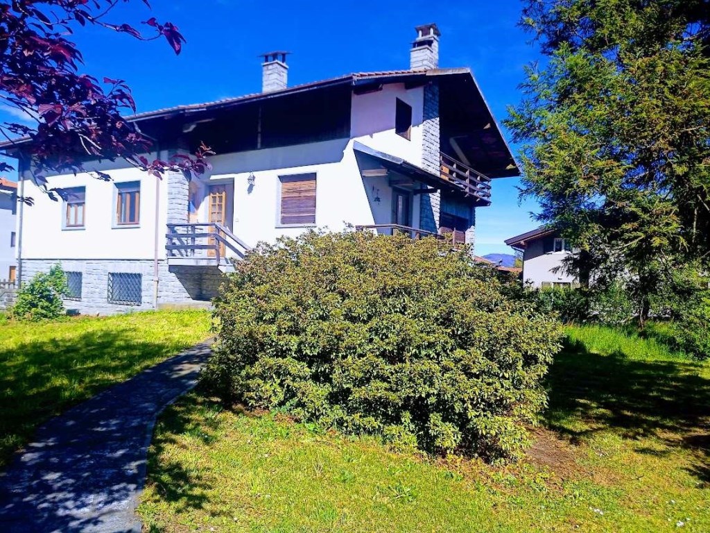 Villa Bifamiliare in vendita a Gravellona Toce garibalbi