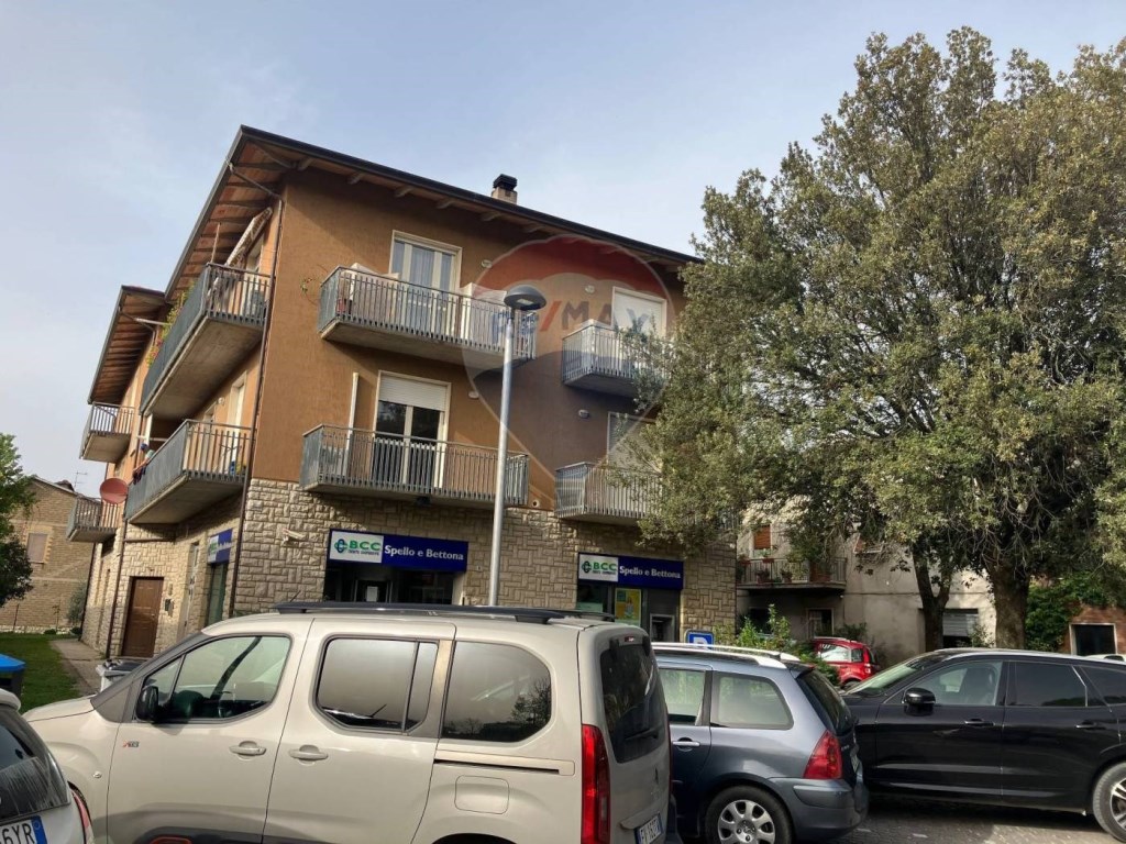Appartamento in vendita a Bettona piazza del Popolo, 10