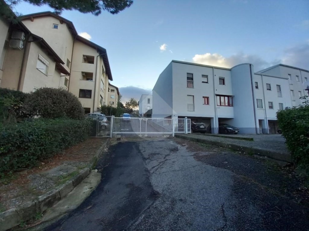 Appartamento in vendita a Rende via Benvenuto Cellini,