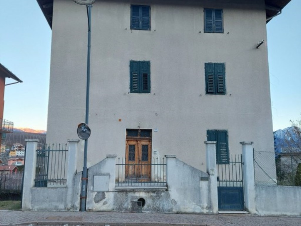 Casa Indipendente in vendita a Ville d'Anaunia tuenno Via Trento 71