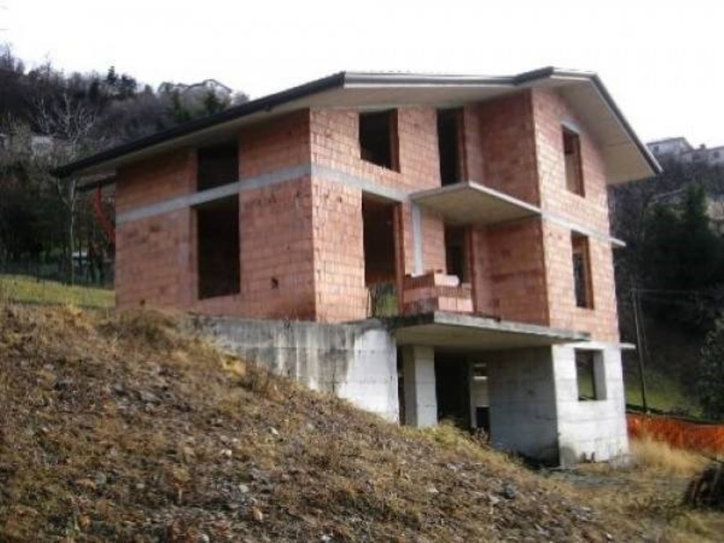 Villa in vendita a Berbenno strada Provinciale 17, 1