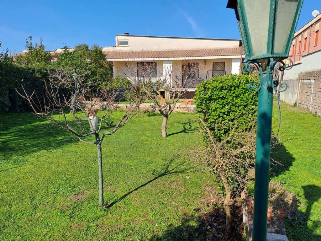 Villa Bifamiliare in vendita ad Aprilia aprilia Pantanelle,3