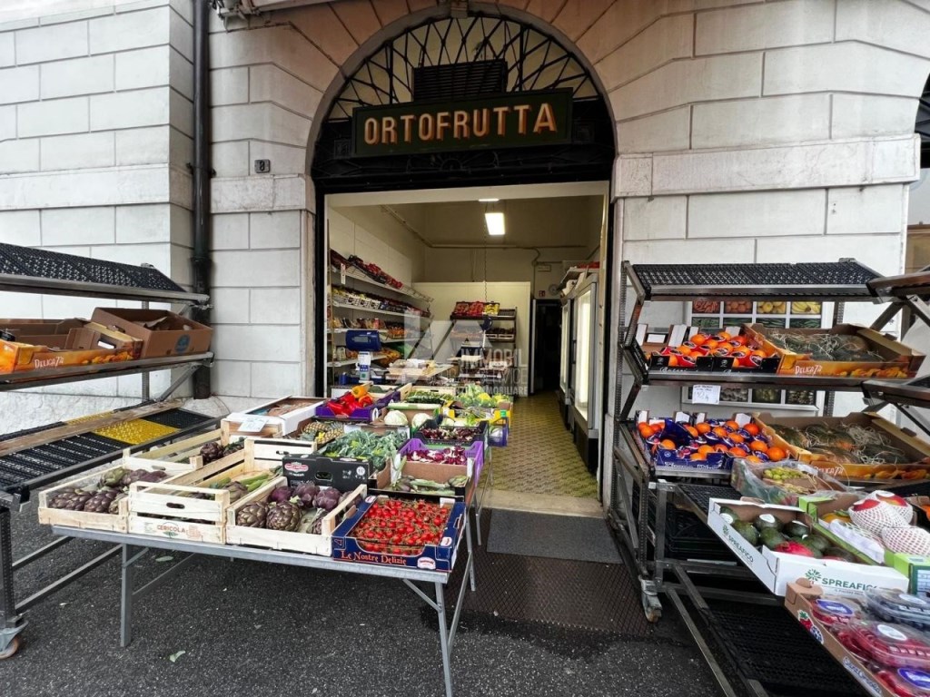 Negozio Alimentare in vendita a Brescia viale venezia,