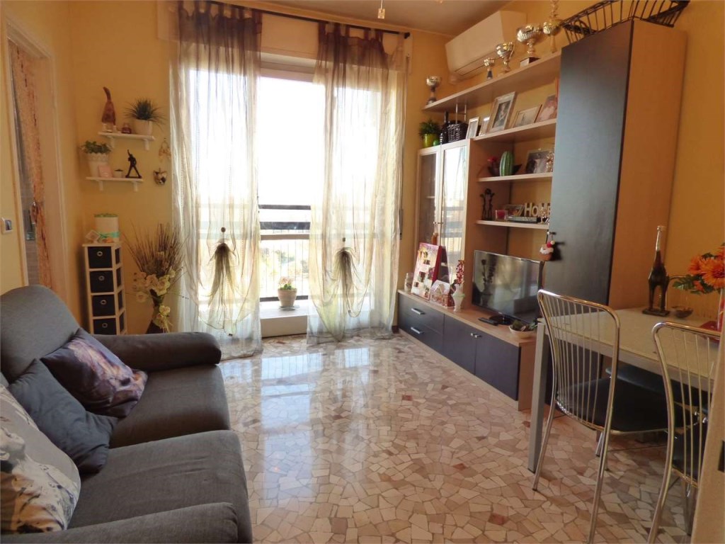 Appartamento in vendita a Milano via imbonati 85