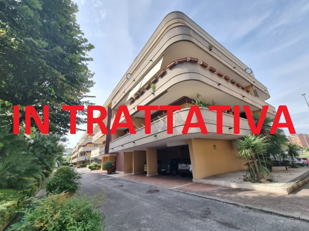 Appartamento in vendita a Roma roma carlo ludovico bragaglia,92