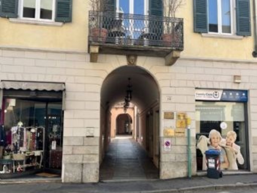 Ufficio in vendita a Varese via Carrobbio 15