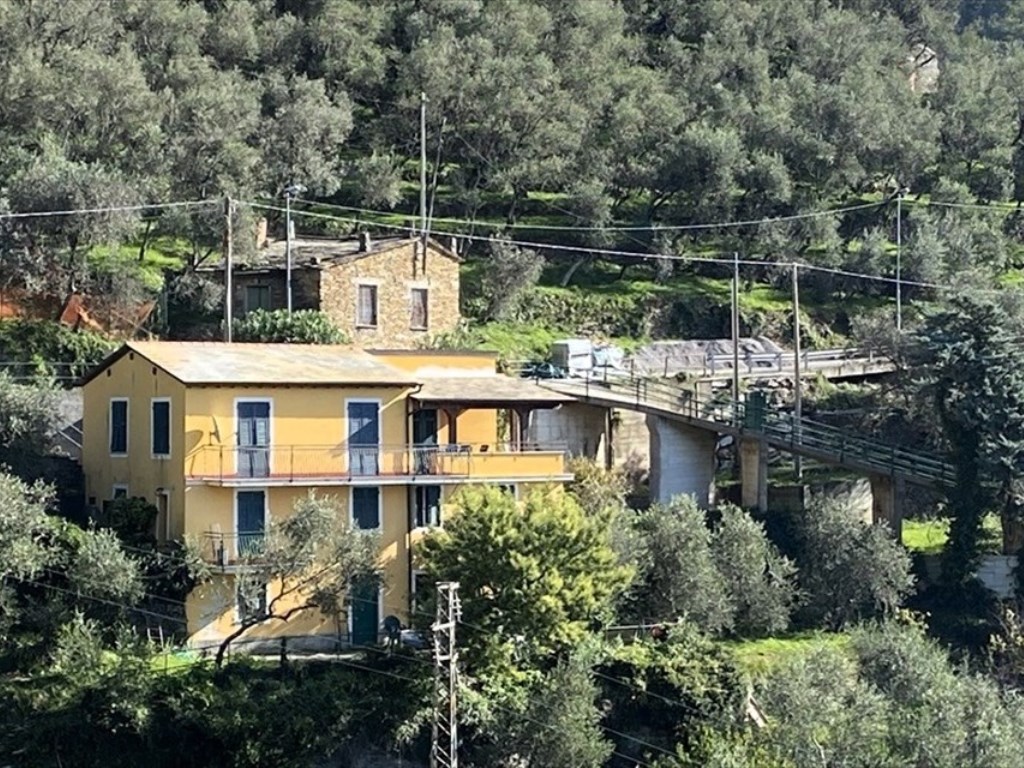 Casa Indipendente in vendita a Cogorno